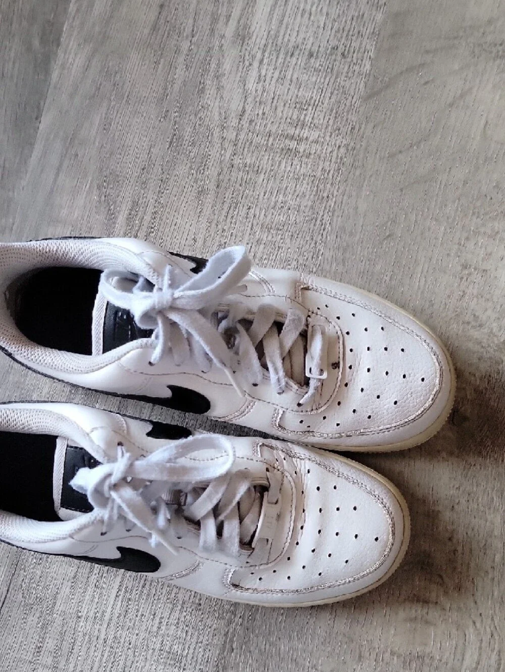 Women's 6.5 Nike White Sneakers with Black Swoosh